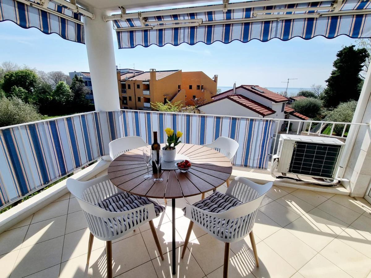 Sea View App Mirta Apartment Umag Luaran gambar