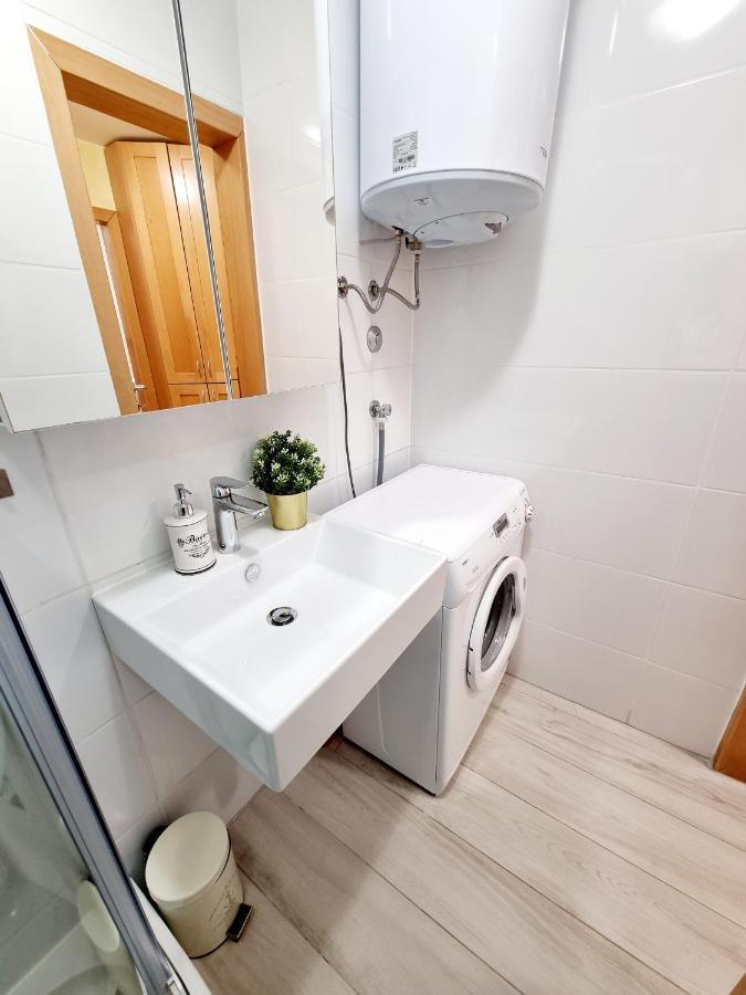 Sea View App Mirta Apartment Umag Luaran gambar